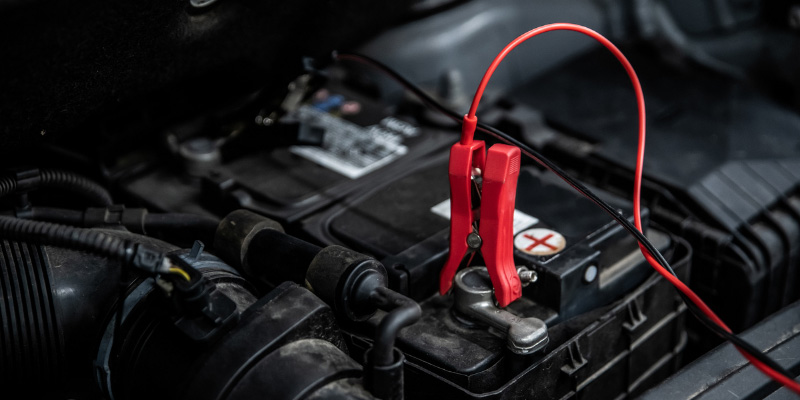 foto della vaschetta del liquido di raffreddamento auto