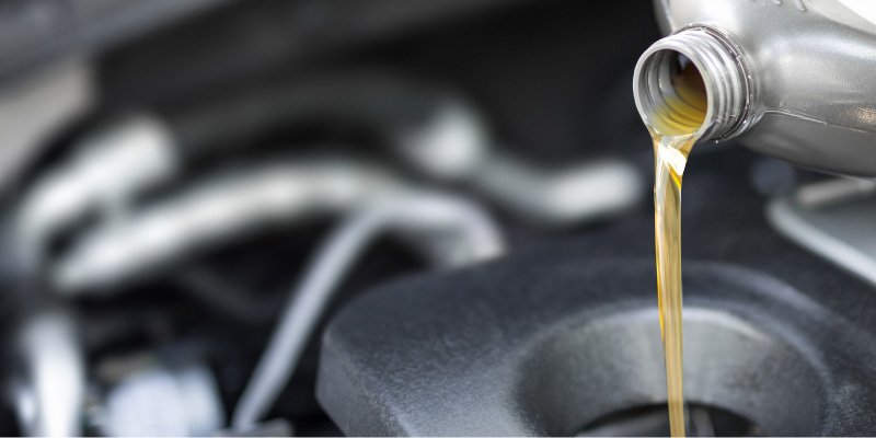 foto della vaschetta del liquido di raffreddamento auto